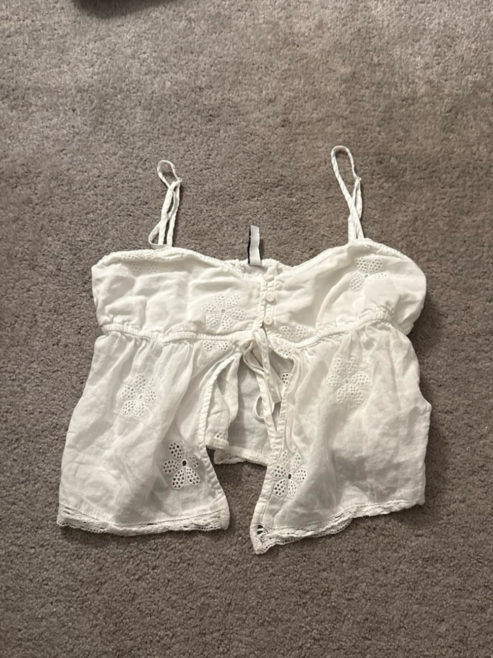 stradivarius White Eyelet Tie-Front Cropped Camisole